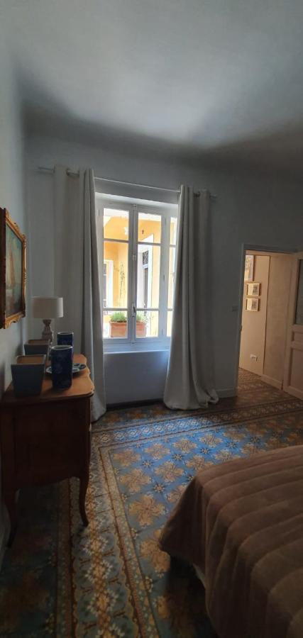 Jolie Maison De Ville La Petite Magnanerie La Roque-d'Antheron Eksteriør billede