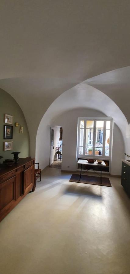 Jolie Maison De Ville La Petite Magnanerie La Roque-d'Antheron Eksteriør billede